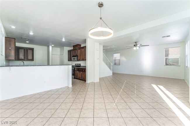 Foto del edificio - 6508 Chebec St