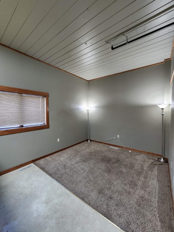 Foto del edificio - 112 S Douglas St