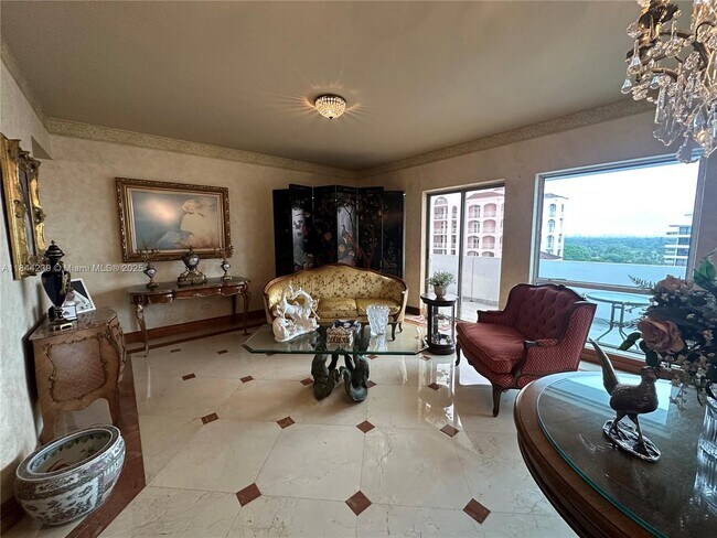 Foto del edificio - 700 Biltmore Way