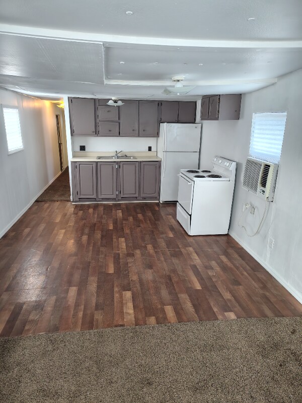 Foto principal - 210 SE Camelot Loop