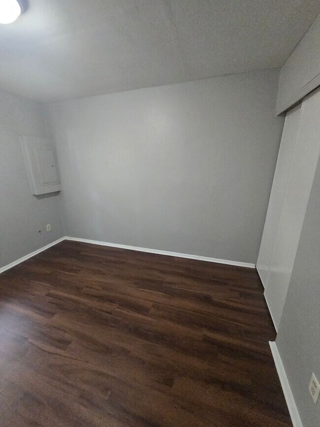 Foto del edificio - 3419-3421-3421 Gerbert Rd