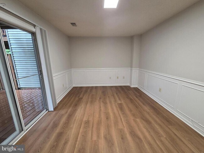 Foto del edificio - 9326 Steeple Ct