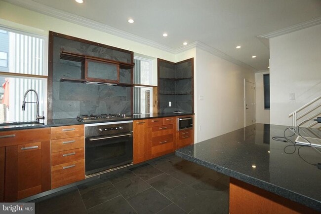 Foto del edificio - 1707 N Howard St