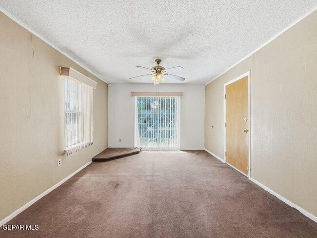 Building Photo - 921 Olive Ave