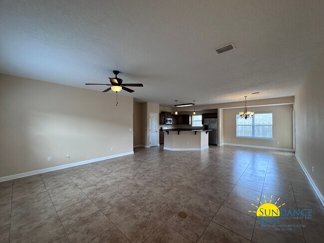 Foto del edificio - Spacious 3 Bedroom Home in Mary Esther!