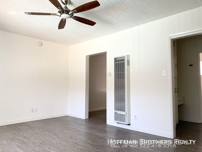 Building Photo - 1031 S Westlake Ave