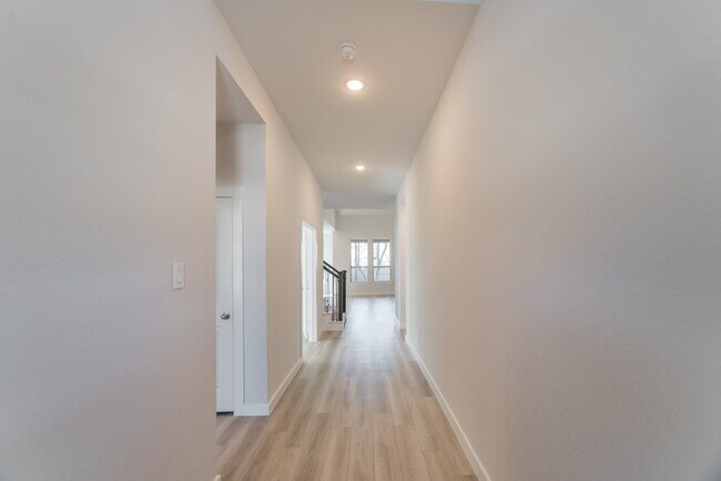 Building Photo - 17138 Crimson Crest Dr