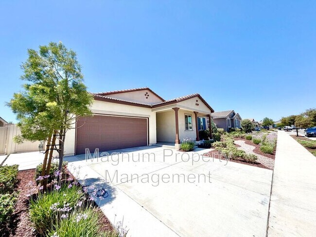 Building Photo - 32463 McKiernan Ln