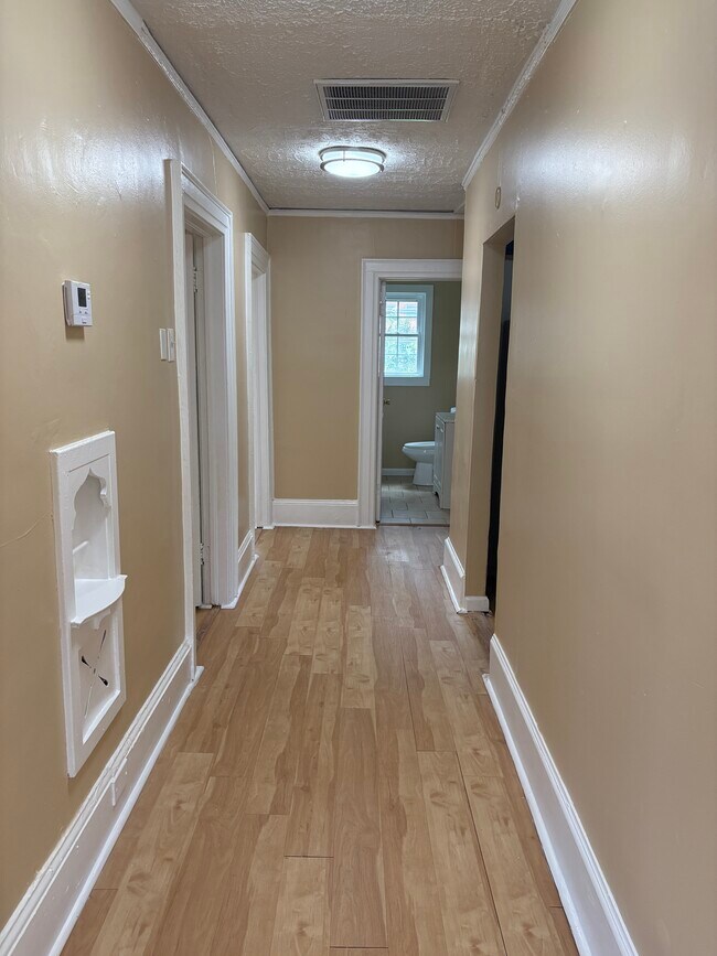 Foto del edificio - 2310 Yancey Ave