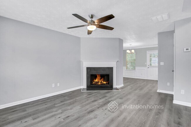 Building Photo - 3900 Melanie Woods Dr