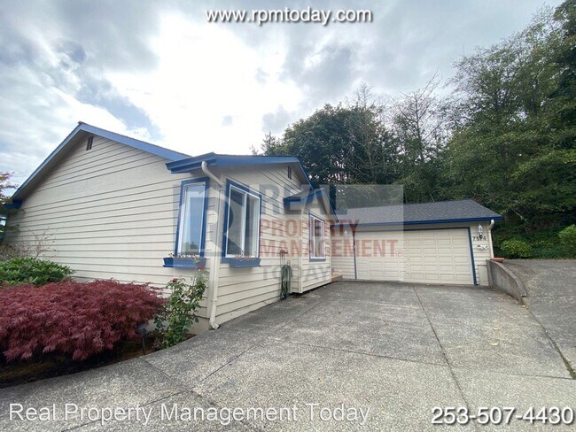 Foto del edificio - 3 br, 3 bath House - 7574 E Alki View Ct.