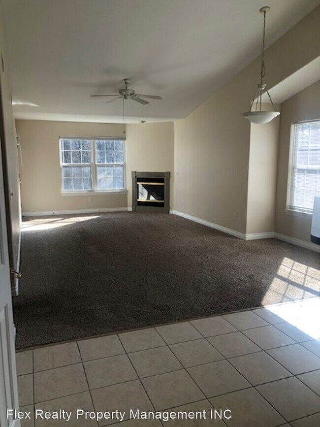Foto del edificio - 3 br, 2 bath House - 6425 TRIPLE CROWN LANE
