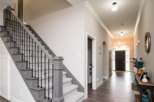 Foto del edificio - 1061 Birkshire Ridge