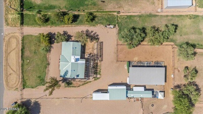 Foto del edificio - 42803 N Murphy Ave