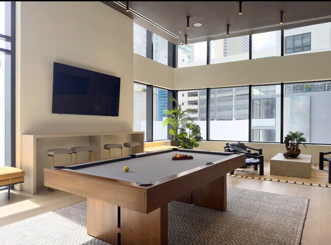 Foto del edificio - 225 N Miami Ave
