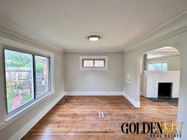 Building Photo - !!Now Presenting!! Amazing new updated 3 B...