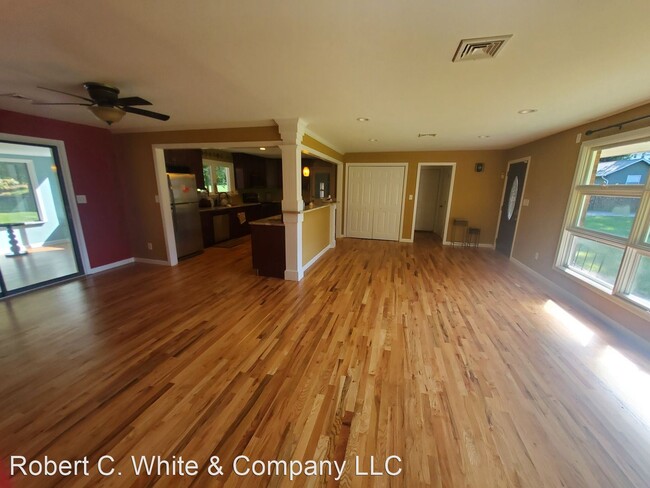 Building Photo - 3 br, 1.5 bath House - 156 Opal Drive