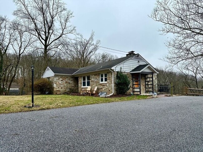 Building Photo - 14510 Cuba Rd