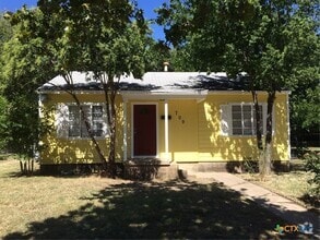 Building Photo - 709 Northside Dr
