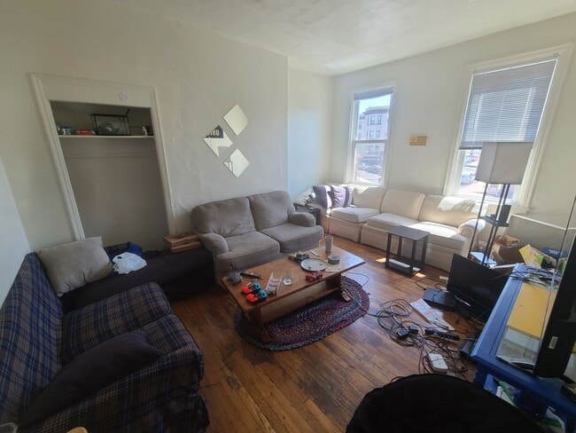 Foto del edificio - 3457 Ward St