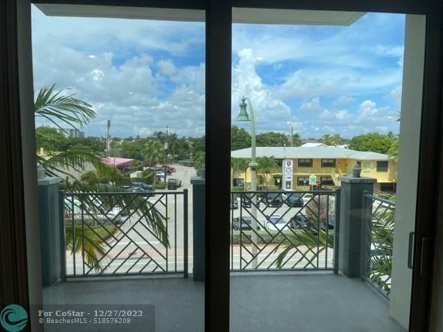 Building Photo - 4511 El Mar Dr