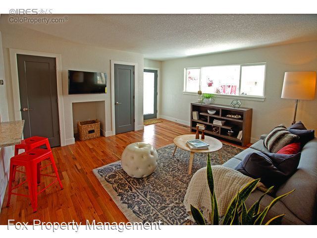 Building Photo - 4 br, 2 bath House - 1552 Oak Avenue