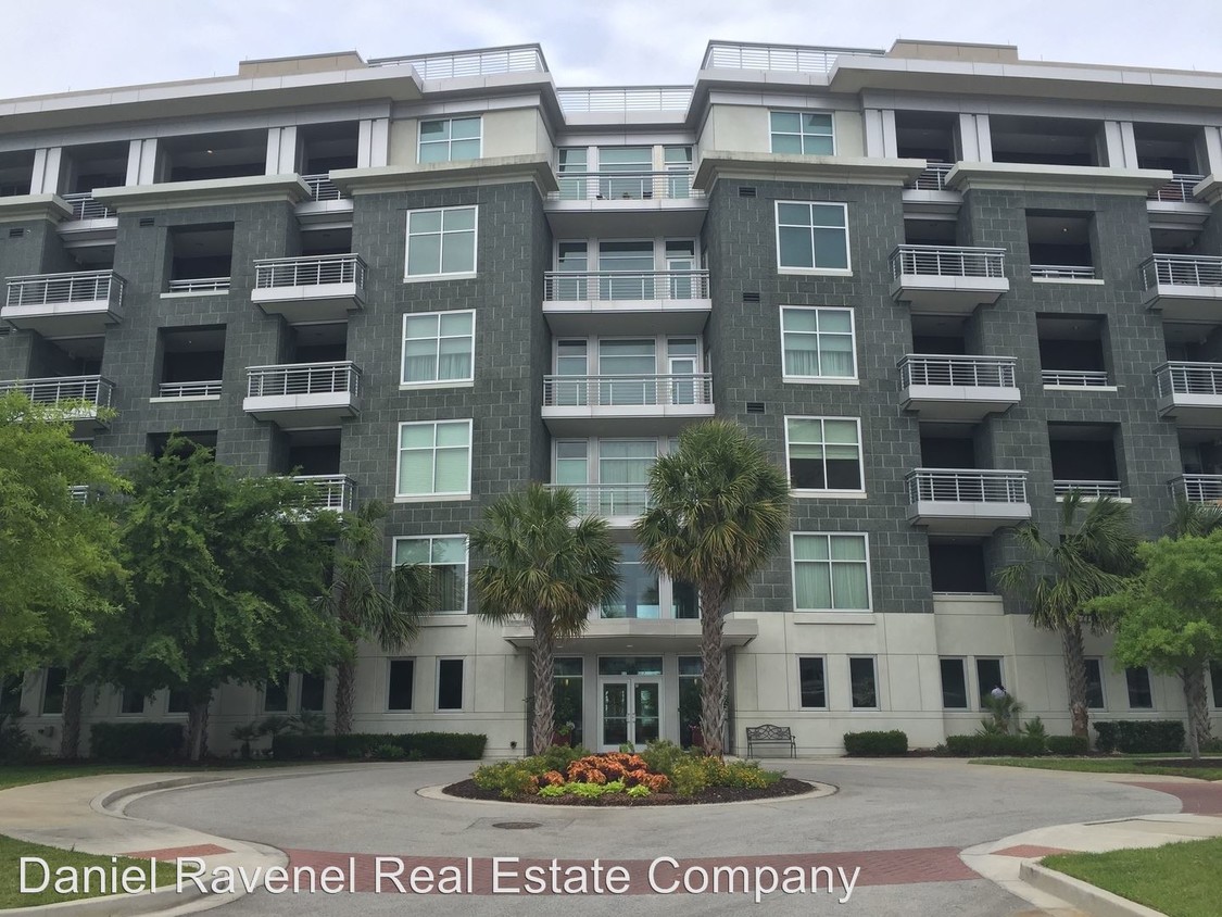 Primary Photo - 314 Cooper River Dr