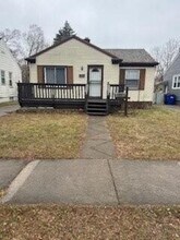 Building Photo - 7501 Lamphere