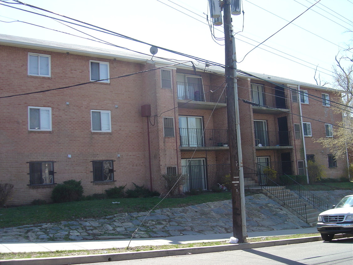 Exterior - Atlantic Street Apartment Homes