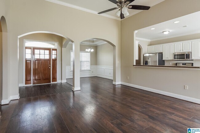 Building Photo - 523 Waterford Cove Cir