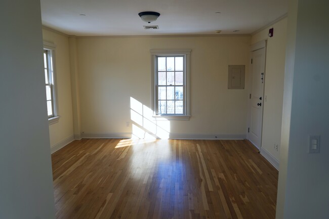 Apto 3 - 256 Elm St
