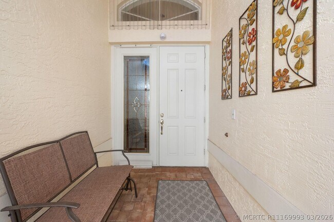 Foto del edificio - 364 Sunview Way