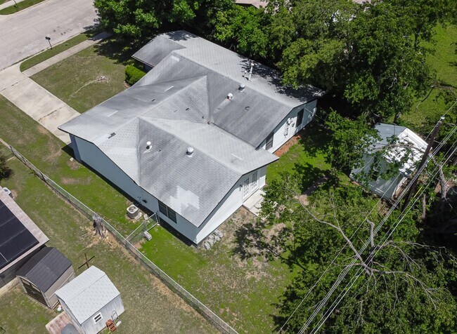 Foto del edificio - 4-Bedroom Home in the Heart of Killeen