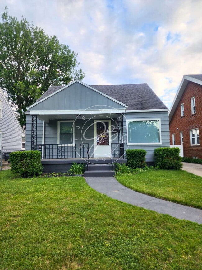 Building Photo - Charming 3-Bed Home with Finished Basement and large dormer!