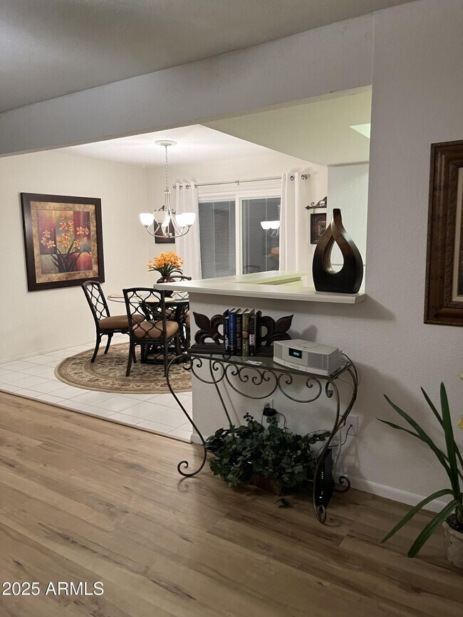 Foto del edificio - 25258 S Pinewood Dr