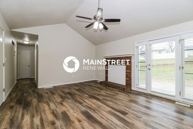 Building Photo - 3 Bedroom Pet-Friendly Home in FLORISSANT, MO with Main Street Renewal