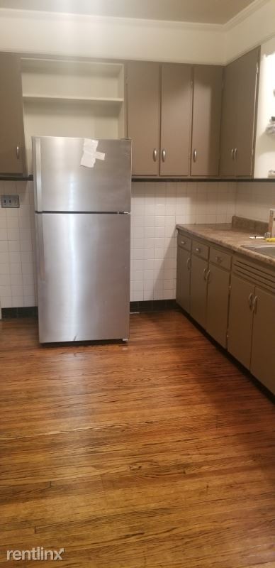 Building Photo - 3 br, 1 bath Apartment - 280 North Park Drive