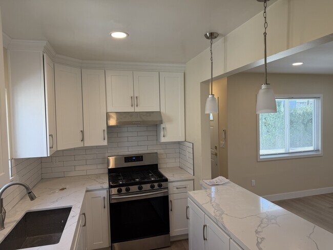 Estufa incluida - 619 Linwood Ave