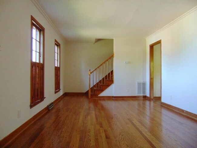 Building Photo - 4903 Goddin Cir