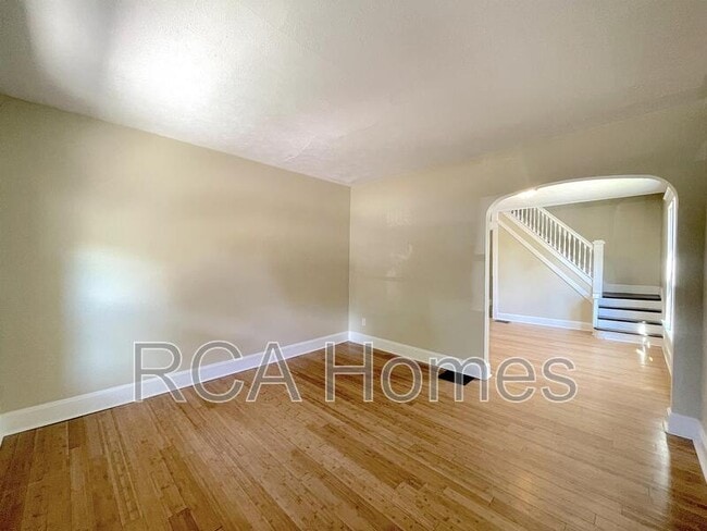 Photo - 1555 Barth Avenue - 1555 House