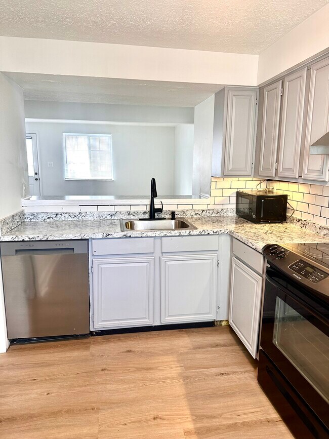 Foto del edificio - 4 Avonshire Ct