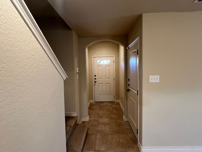 Foto del edificio - 6418 Luglio Ln