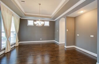 Building Photo - 10607 Mayberry Heights Dr
