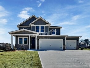 Building Photo - 499 Hickory Pointe Rd