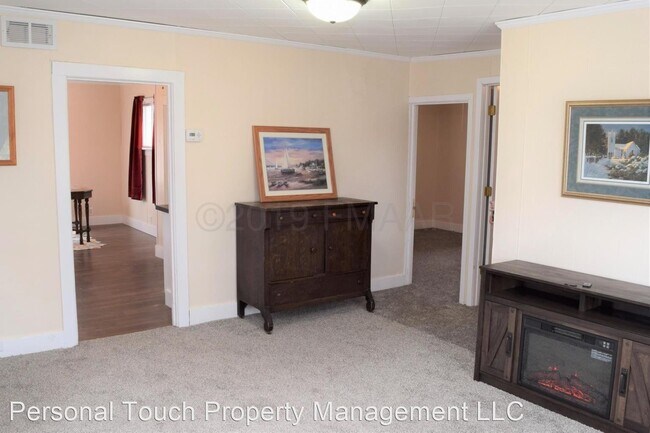 Building Photo - 3 br, 1 bath House - 1525 12th St N