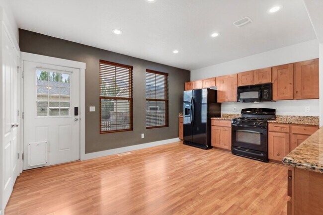 Foto del edificio - 10634 Topview Rd