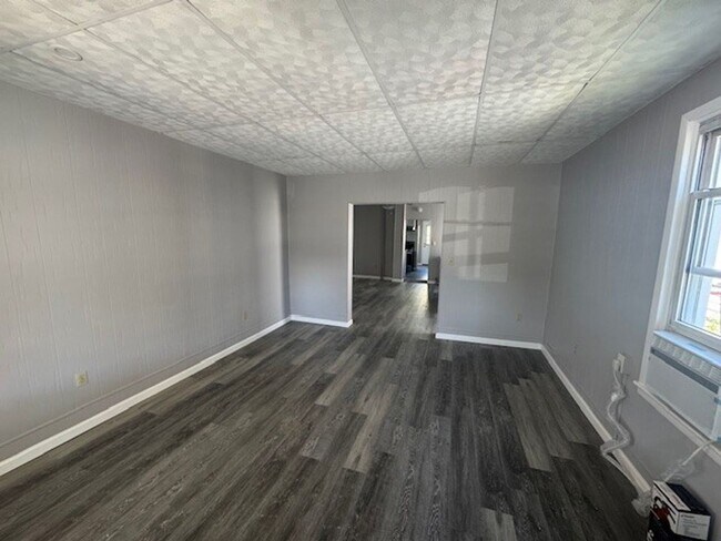 Foto del edificio - 3 bedroom 2 bathroom