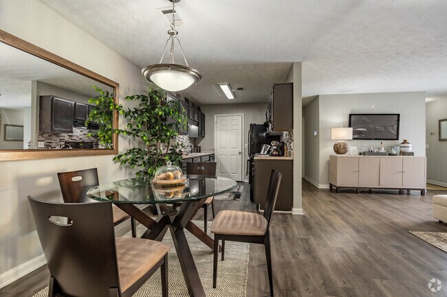 2HAB, 2BA - 1,050 FT² - Hampton Downs Apartments