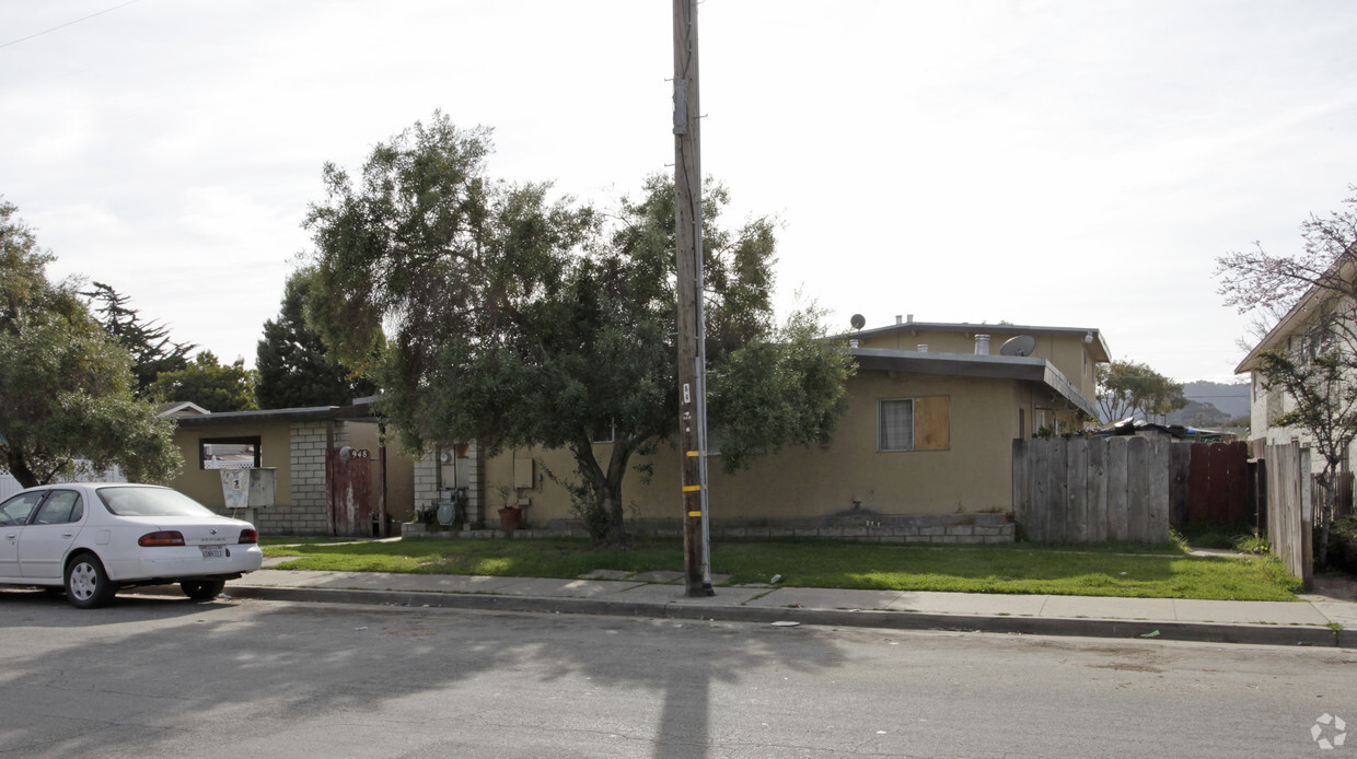 Building Photo - 948 Harcourt Ave