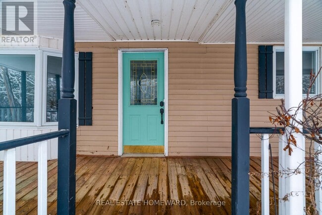 Building Photo - 11 Dover Ln